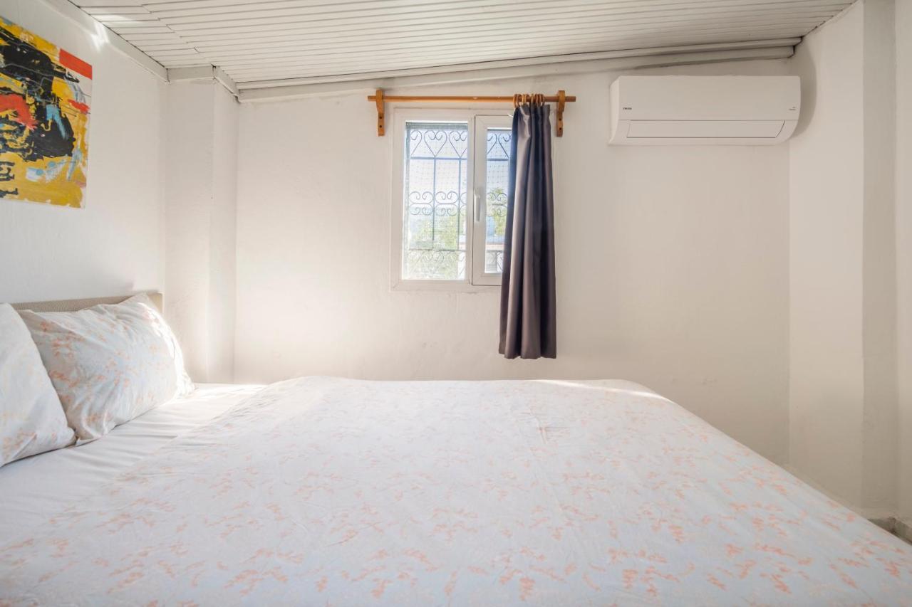 Central, Cozy, 15 Min Walk To The Beach, Fast Wi-Fi, Free Parking, 4Ppl Бодрум Экстерьер фото