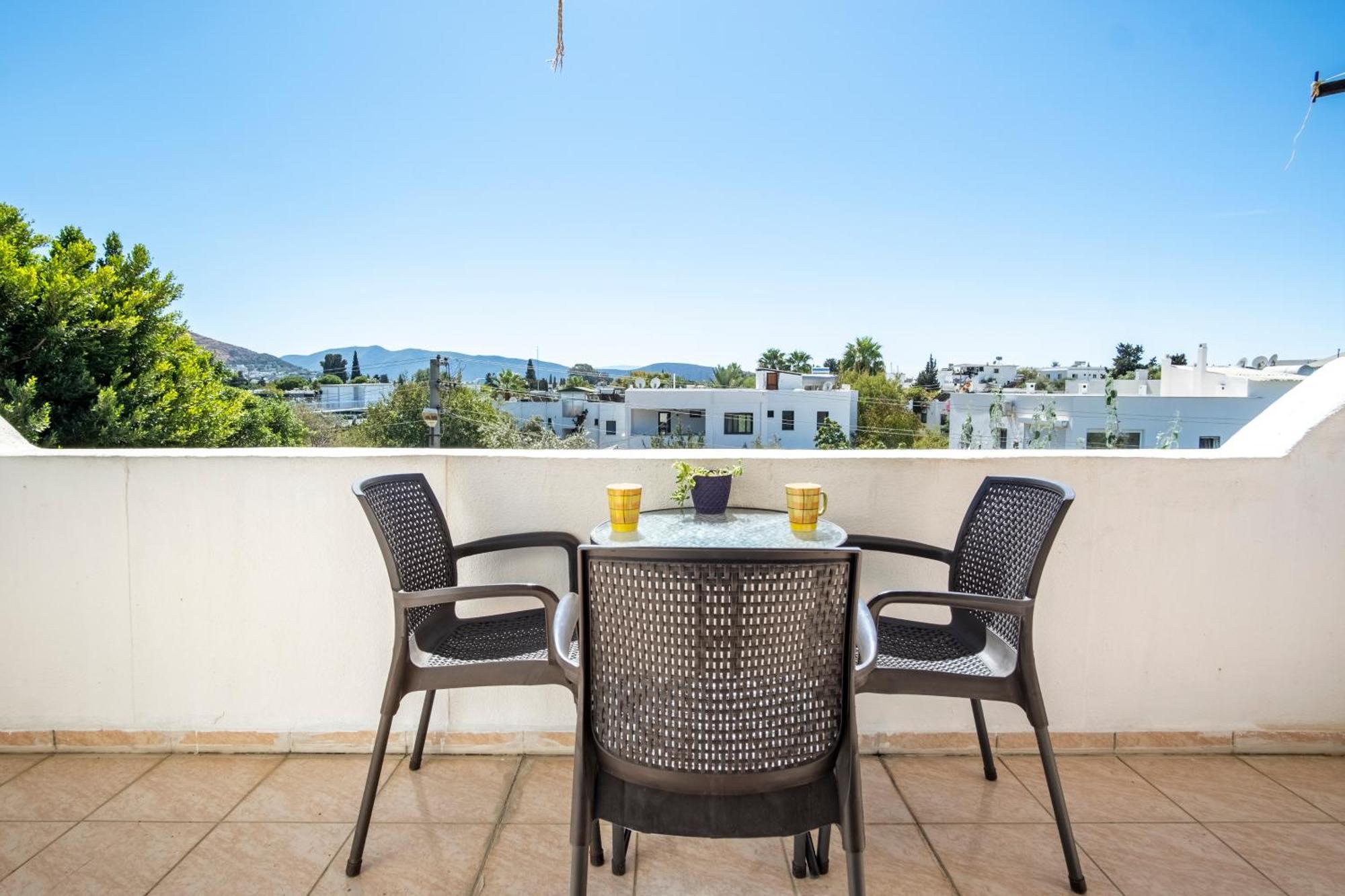 Central, Cozy, 15 Min Walk To The Beach, Fast Wi-Fi, Free Parking, 4Ppl Бодрум Экстерьер фото